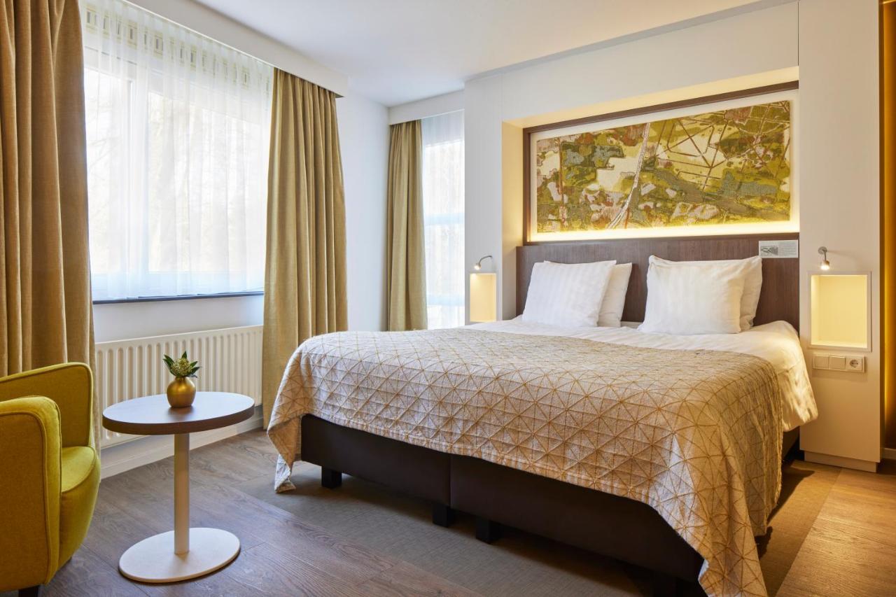 Auberge Du Bonheur Tilburg Luaran gambar
